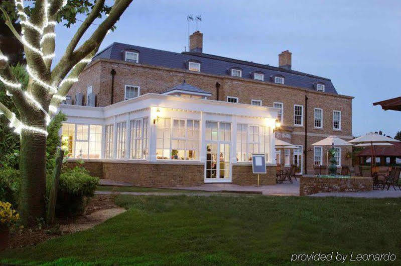 Orsett Hall Exterior foto